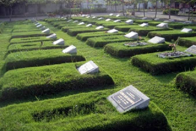 Kavling Makam 4